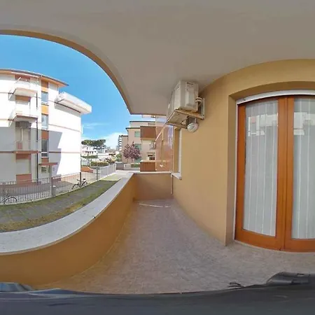 Apartment In 42757